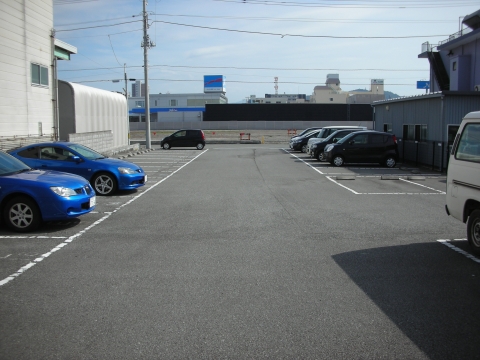 駐車場　駐車場