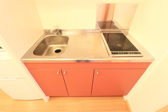 キッチン　電気コンロ２口付