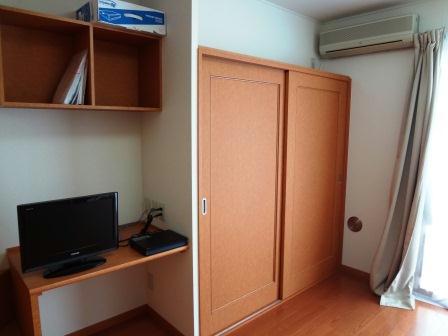 収納　1Fフローリング2F絨毯