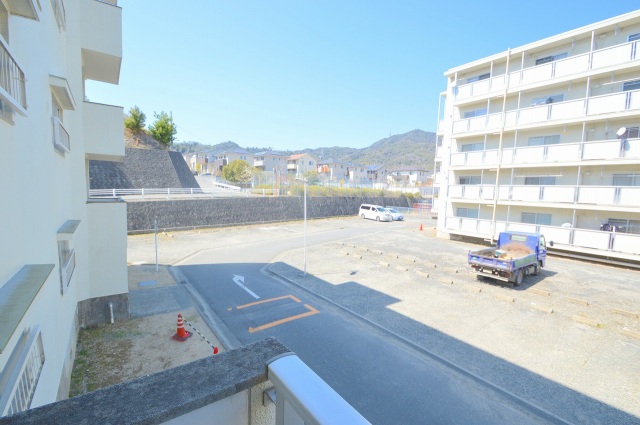 中学校　呉市立昭和北中学校（中学校）まで1750m
