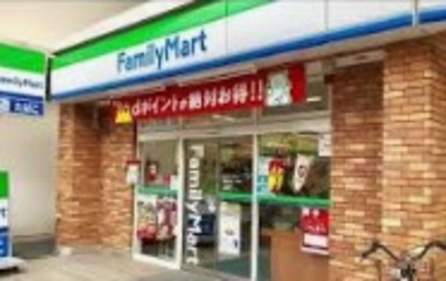 コンビニ　ファミリーマート船橋本町一丁目店（コンビニ）まで163m