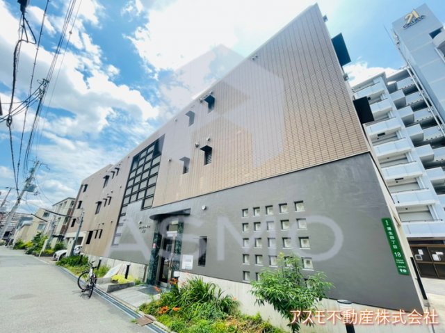 大阪市城東区蒲生のマンションの建物外観