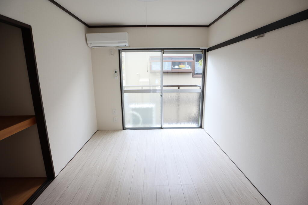 Classハイツの居間写真