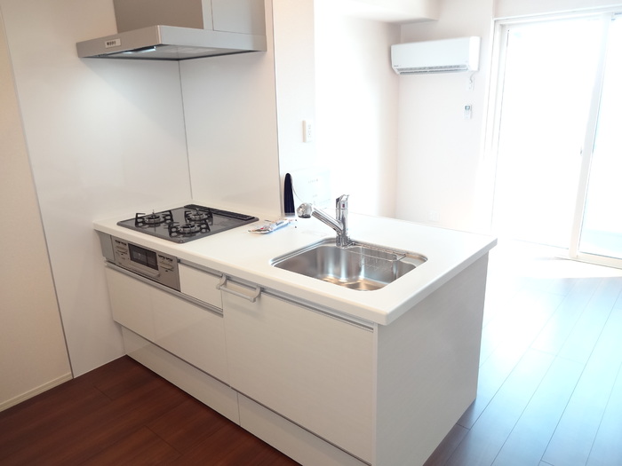 キッチン　同タイプ物件の内観イメージ