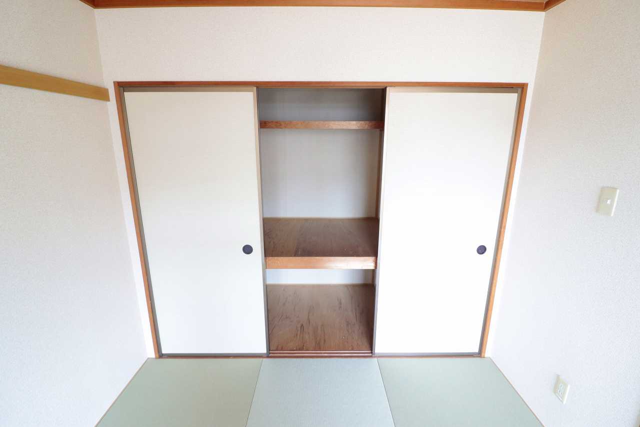 収納　＊同物件、別部屋になります。