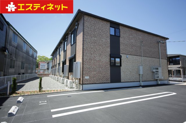 【エバーグリーンDの建物外観】