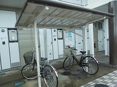 駐車場　駐輪場