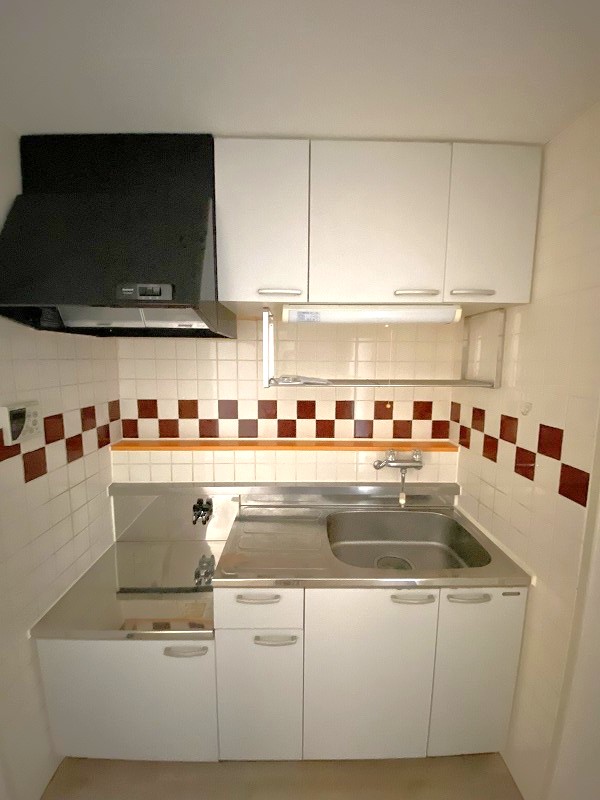 キッチン　キッチンのコンロはお好きなものを置いてください♪