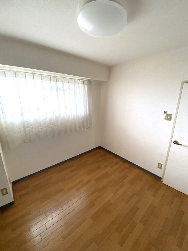 その他部屋・スペース　洋室別角度の写真です