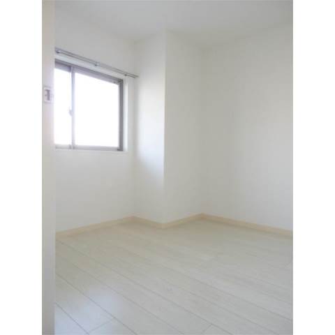 居室・リビング　ヴァンヴェール葛城の洋室