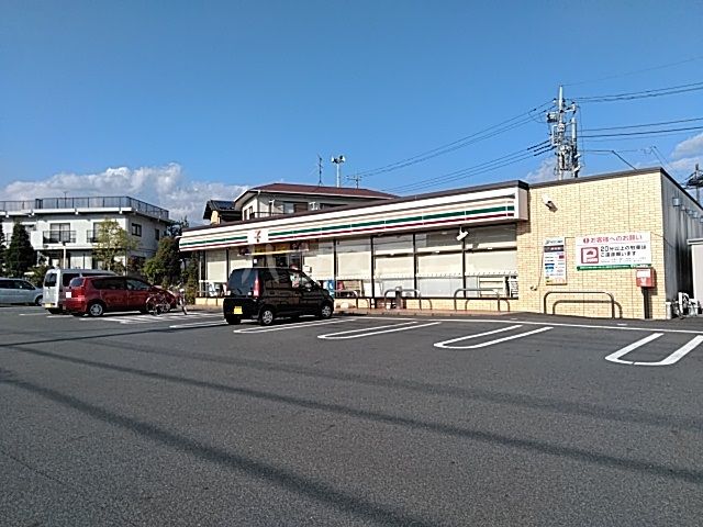 コンビニ　セブンイレブン 富士市広見新町店（コンビニ）まで818m
