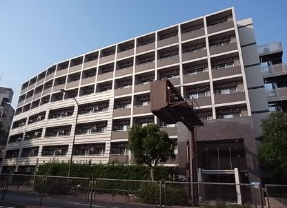 エコロジー都立大学レジデンスの建物外観