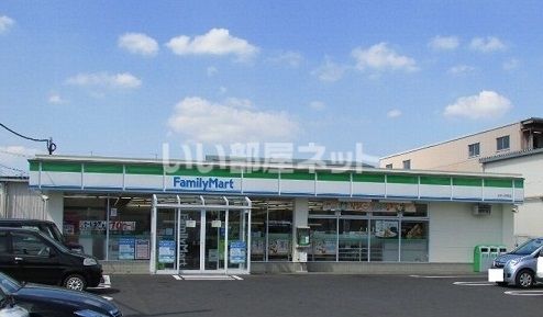 コンビニ　ファミリーマート志木上宗岡店（コンビニ）まで102m