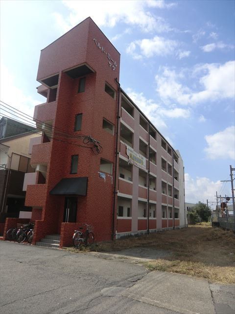 紀の川市名手市場のマンションの建物外観