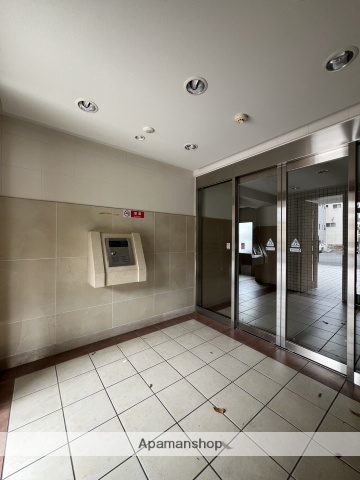 エントランス　駐車場