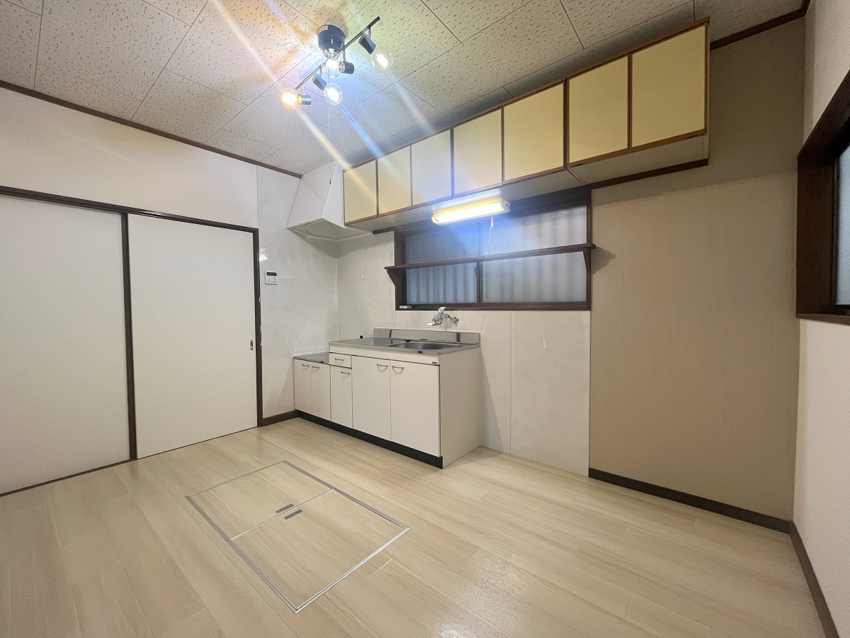 東武伊勢崎線 伊勢崎駅 徒歩9分 2階建 築41年のキッチン写真