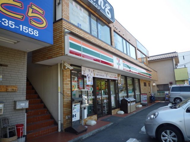 コンビニ　セブンイレブン高坂駅西口店（コンビニ）まで660m