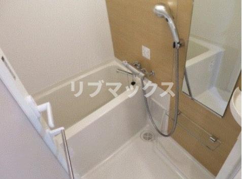 バス・シャワールーム　洗濯機、掃除機等リブマックス仕様の家具家電付き