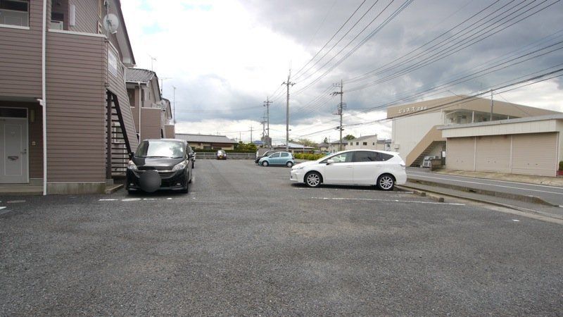 駐車場　駐車場