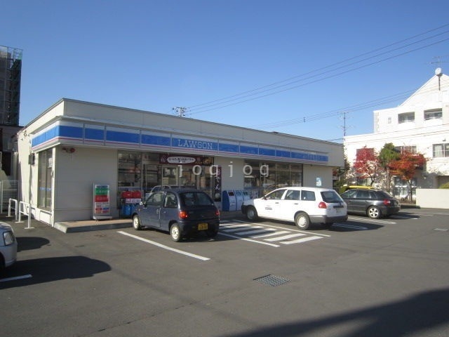 コンビニ　ローソン旭川4条西一丁目店（コンビニ）まで366m