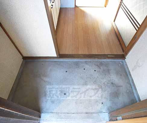 玄関　広々してます。