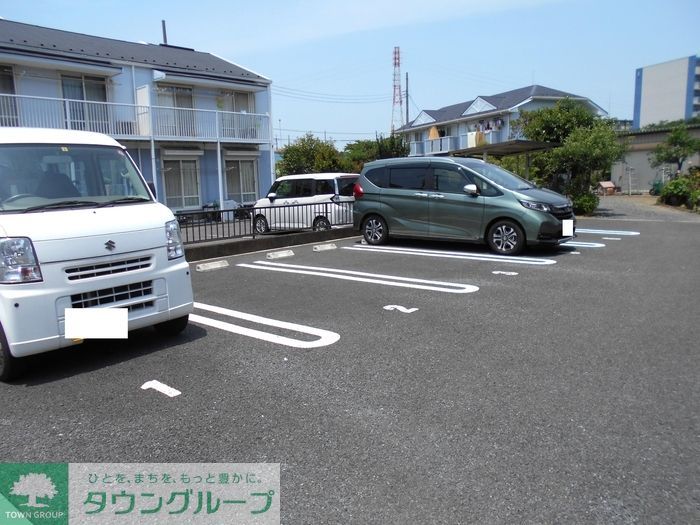 【久喜市吉羽のアパートの駐車場】