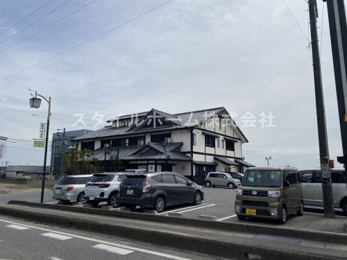 【リリーの飲食店】