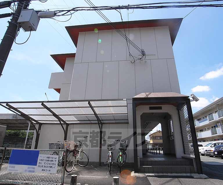 その他共有部分　入口はこちら側です。