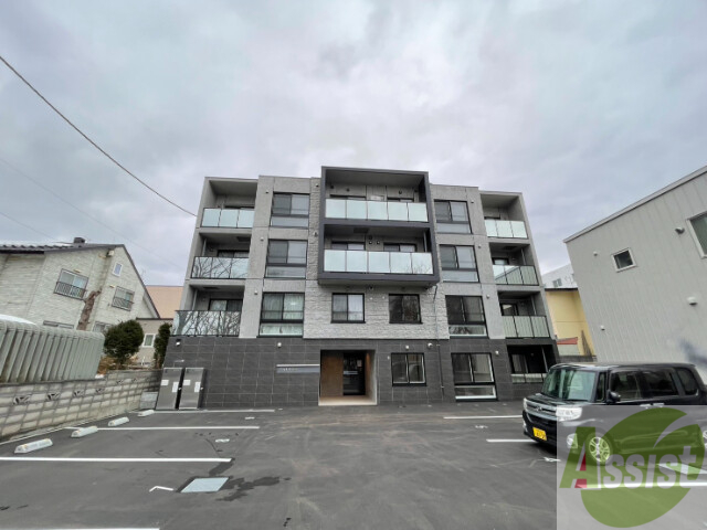 建物外観　札幌市豊平区平岸１条「Ｃａｌｏｒｅ」