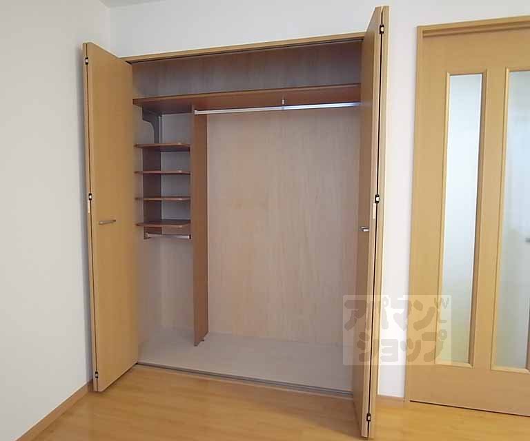 収納　クローゼット