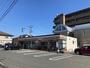 コンビニ　セブンイレブン岩手県立中央病院前店（コンビニ）まで257m