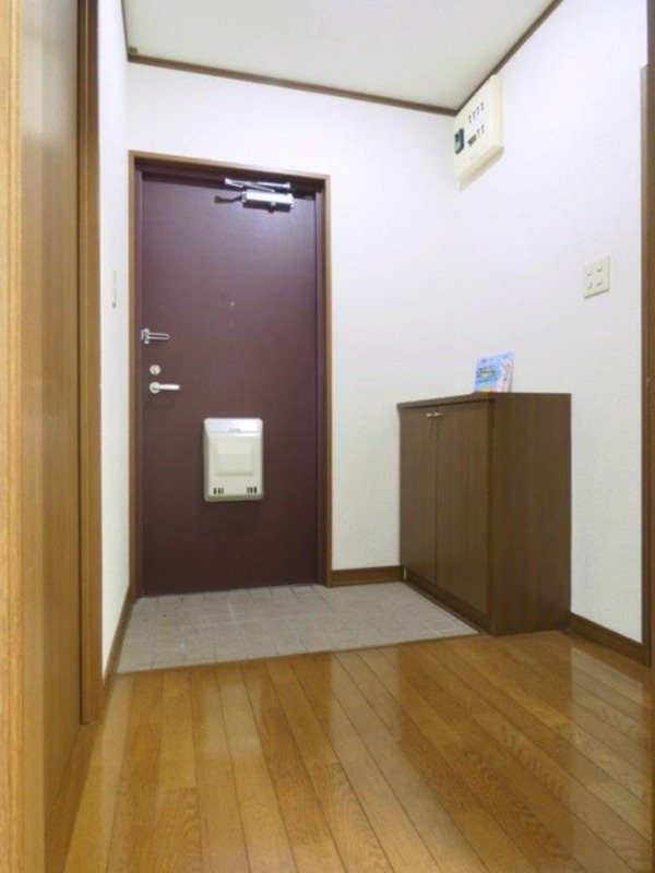 玄関　図面と現状に相違がある場合には現状を優先