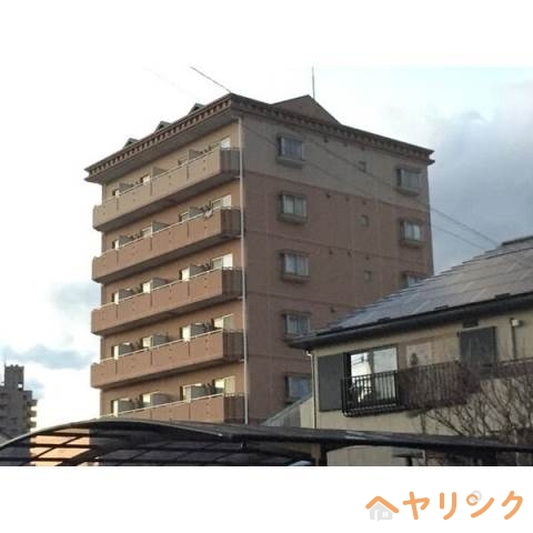 日進市浅田町のマンションの建物外観