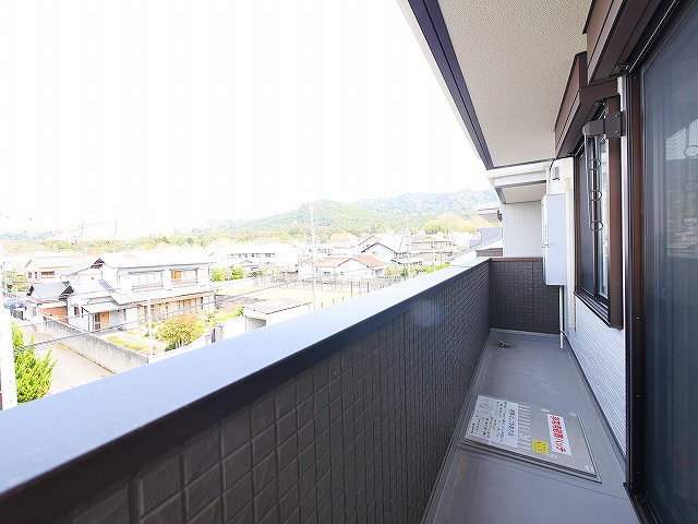 バルコニー　落ち着いた時間を過ごせるバルコニーです