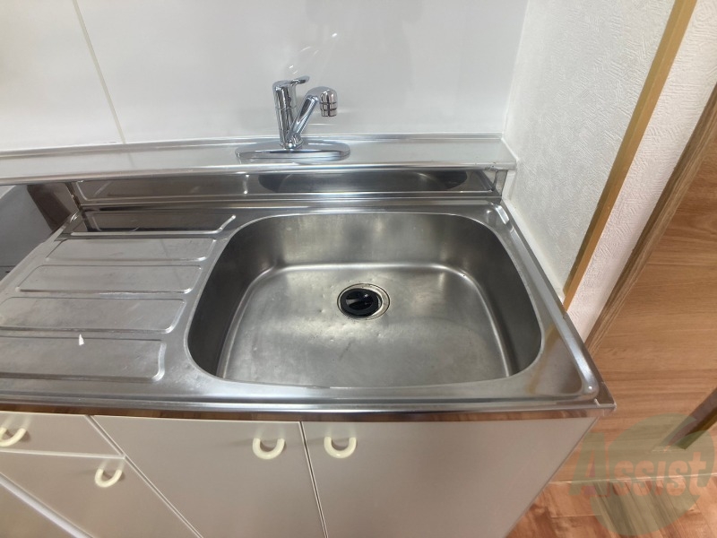 洗面設備　洗面台はありませんがこちらで洗顔などができます。