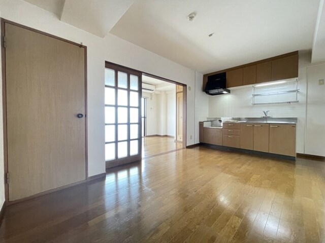 居室・リビング　ダイニング　８．９帖