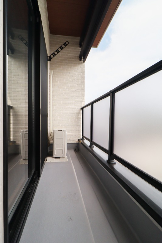 バルコニー　図面と現状に相違がある場合には現状を優先