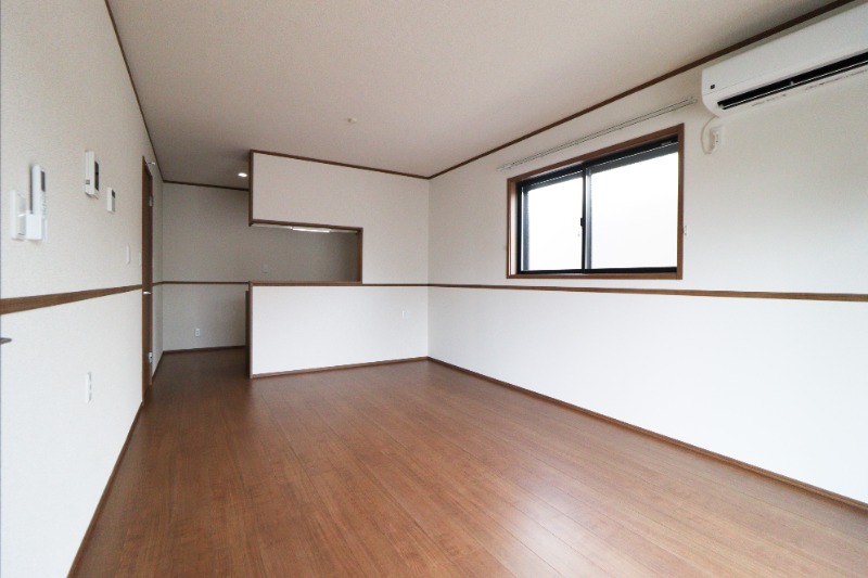 居室・リビング　図面と現状に相違がある場合には現状を優先