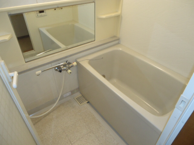 バス・シャワールーム　別部屋参考写真