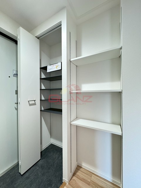 玄関　シューズボックス