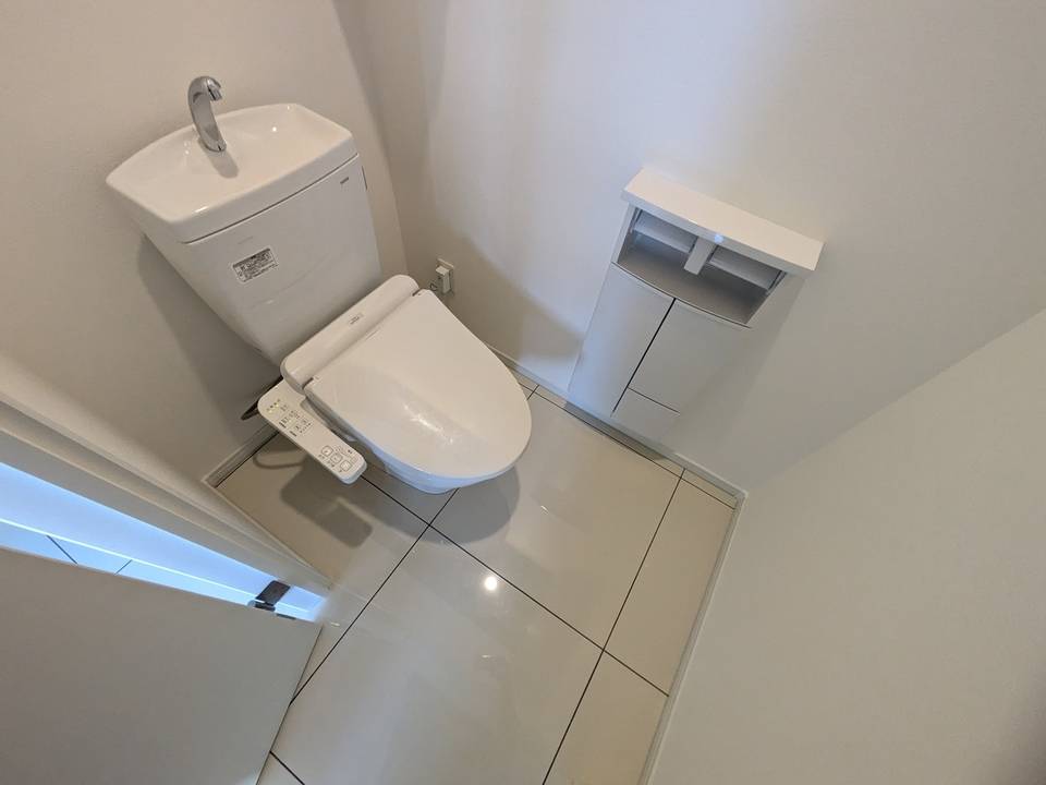 トイレ　トイレ