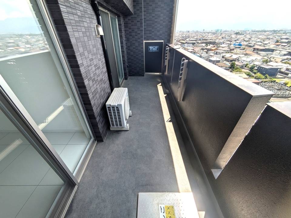 バルコニー　バルコニー