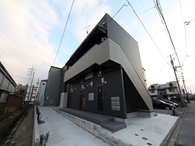 建物外観　外観　デザイナーズ　光インターネット無料