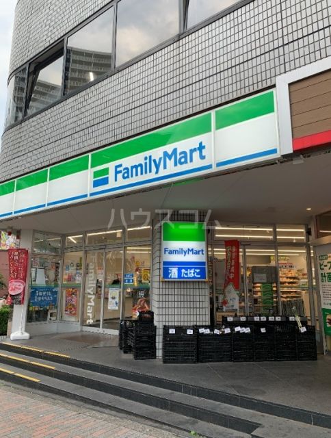 コンビニ　ファミリーマート大塚駅南口店（コンビニ）まで393m