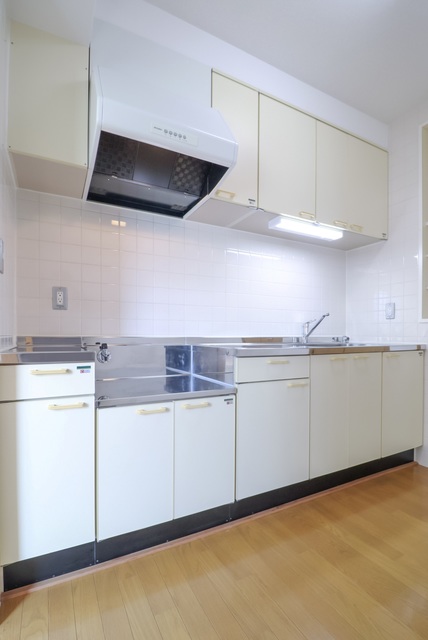 キッチン　収納充実のキッチンです