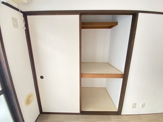 収納　※別号室の写真です