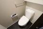 トイレ　温水シャワー付きトイレです