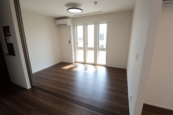 その他部屋・スペース　仕切りを開けて使えば広く使えます!