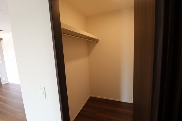 収納　ウォークインクロゼットでたっぷり収納♪