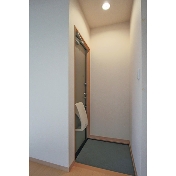 玄関　１階のお部屋